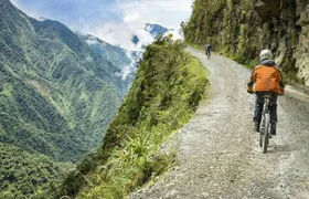 Death Road mountain bike adventure from La Paz