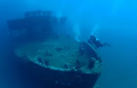 Wreck and Bridge Span Dive for Certified Divers