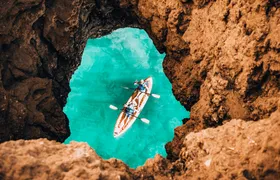 Caves and cliffs kayak tour in Albufeira