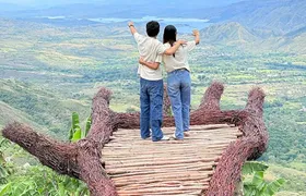 Full Day Tour to the Giant's Hand Viewpoint