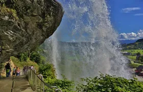 PRIVATE GUIDED TOUR: Queen of the Fjords - tour from Bergen, 6 hours