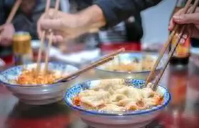 Tuktuk Food Tour Through Chengdu's Local Eats