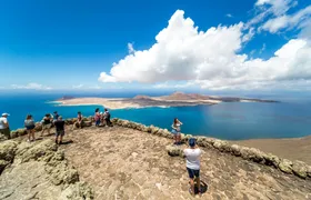 Northern Lanzarote tour with Green Caves and Jameos del Agua with optional lunch
