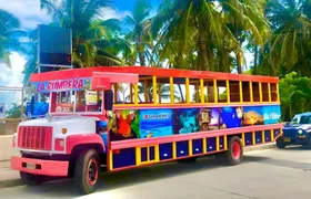 San Andrés Island guided tour in Chiva bus