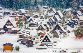 Shirakawago and Kanazawa guided day tour from Kanazawa