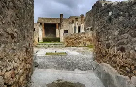 Pompeii and Amalfi Coast Private Day Trip with Pick Up