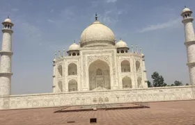  Taj Mahal City Tour by car or train from Jaipur