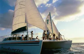 Sail and snorkel catamaran tour in Nassau