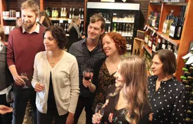 Downtown Victoria food and city tour
