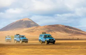 Secrets of Sal island 4x4 tour with Pedra da Lume Salt Lake