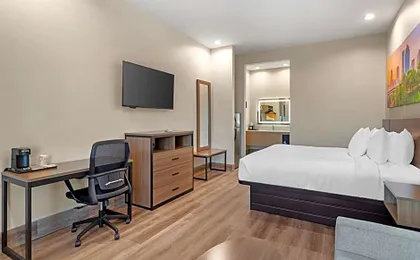 Clarion Pointe Spring - Houston North