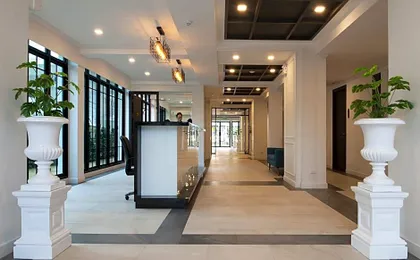 B2 Riverside Premier Hotel
