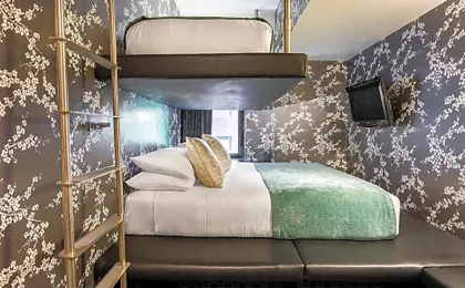 45 Times Square Hotel