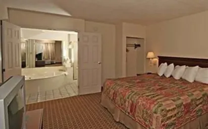 OYO Hotel Burlington South