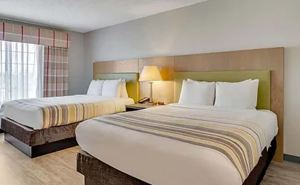 Country Inn & Suites by Radisson, Grand Rapids Airport, MI