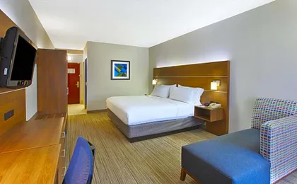 Holiday Inn Express Hotel & Suites Cincinnati Northeast-Milford By IHG