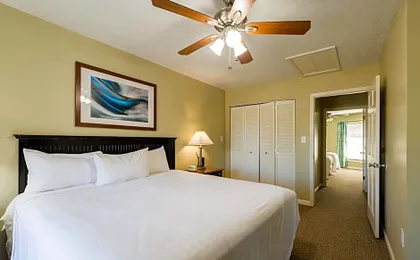 Country Club Villas