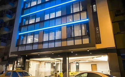 Zeniva Hotel