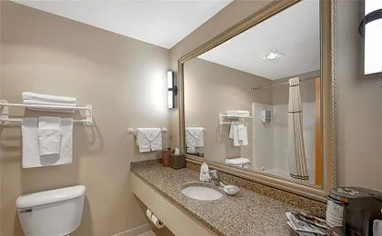 Best Western Bronco Inn