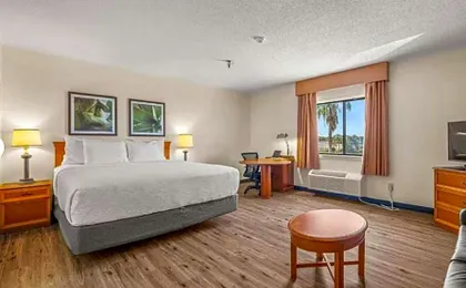 La Quinta Inn & Suites by Wyndham Tampa/Brandon West