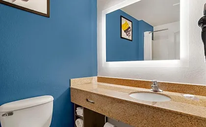 Comfort Inn & Suites Dothan Northside Plaza