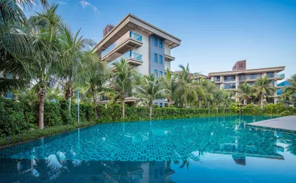 Yalong Bay LanSeJiaRi Villa Aprtment