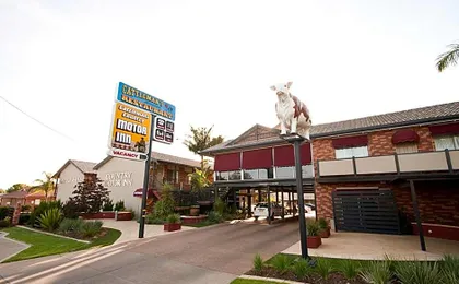 Cattlemans Country Motor Inn & Serviced Apartments
