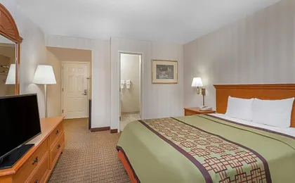 Days Inn by Wyndham Albany SUNY