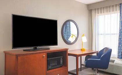 Hampton Inn & Suites El Paso-Airport