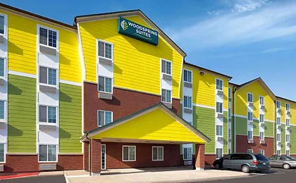 WoodSpring Suites Tyler Rose Garden