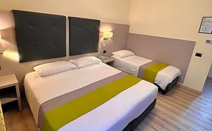Hotel Aurora