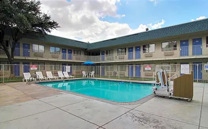 Motel 6-Fort Stockton, TX