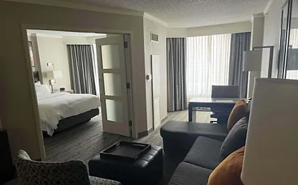 Chicago Marriott Suites O'Hare