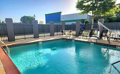 Days Inn by Wyndham Baton Rouge I-10