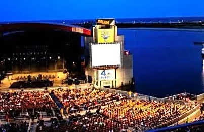 Jones Beach Hotel
