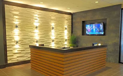 Holiday Inn and Suites Charleston West By IHG