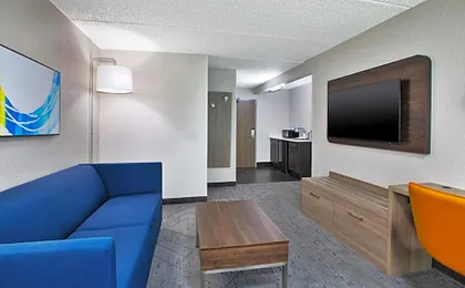 Holiday Inn Express & Suites Eden Prairie Minneapolis By IHG