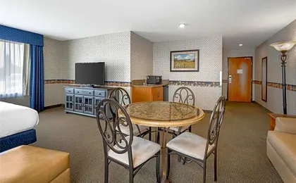 Best Western Bronco Inn
