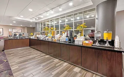La Quinta Inn & Suites by Wyndham Tacoma Seattle
