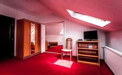 Hotel Twins