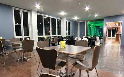 Trendy Hotel