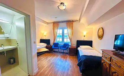 Altstadthotel Hayk am Rhein
