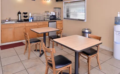 Americas Best Value Inn Schulenburg