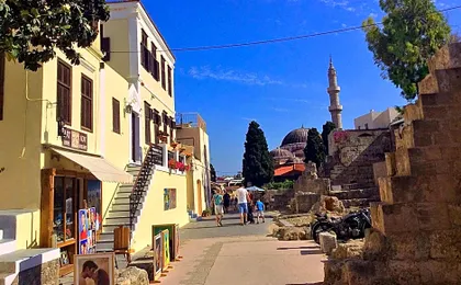 Nikos Takis Fashion Boutique Hotel