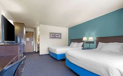 AmericInn by Wyndham Green Bay East