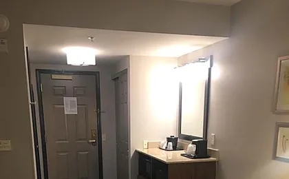 Country Inn & Suites by Radisson, Grand Rapids East, MI