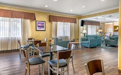 Clarion Pointe Medford