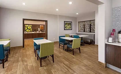 Spark by Hilton Central Point Medford