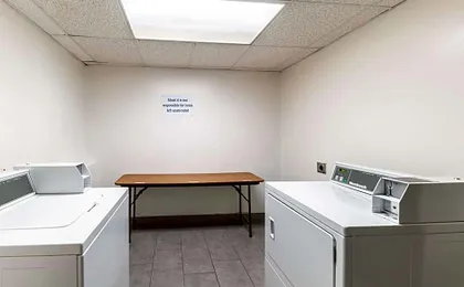 Motel 6 Lewisville, TX - Medical City