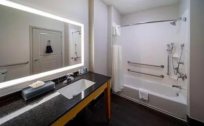 La Quinta Inn & Suites by Wyndham Wichita Falls - Msu Area